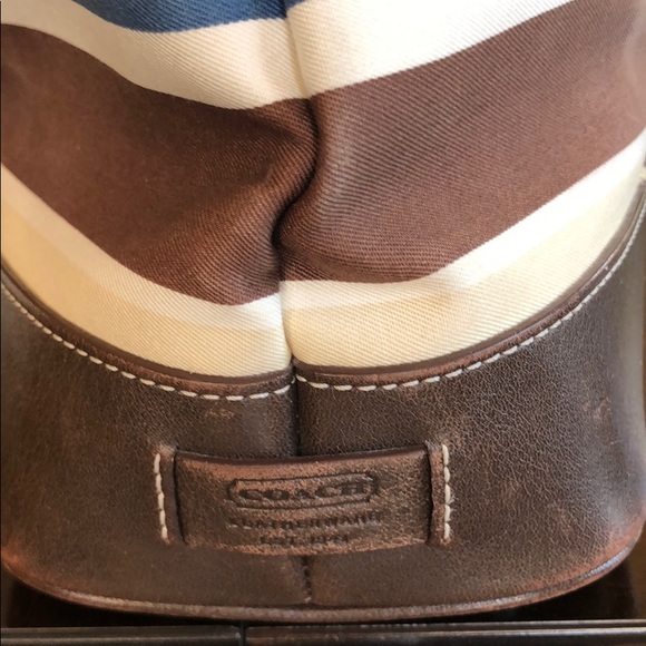 Coach purse - Picture 2 of 5